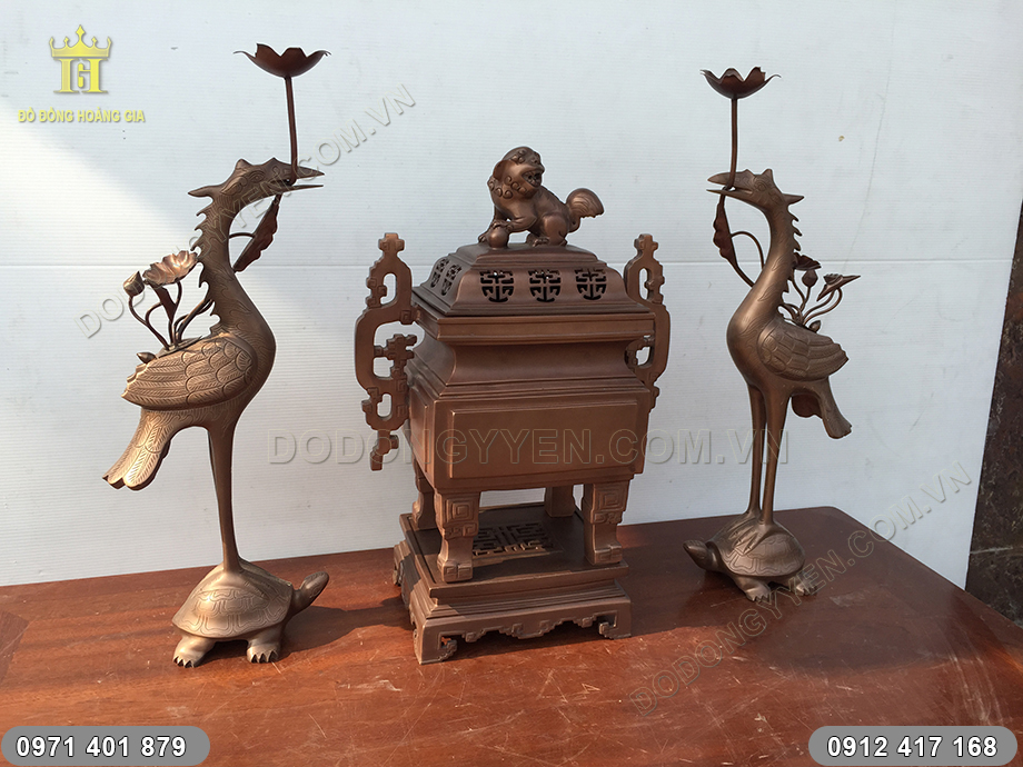 tam sự đỉnh vuông